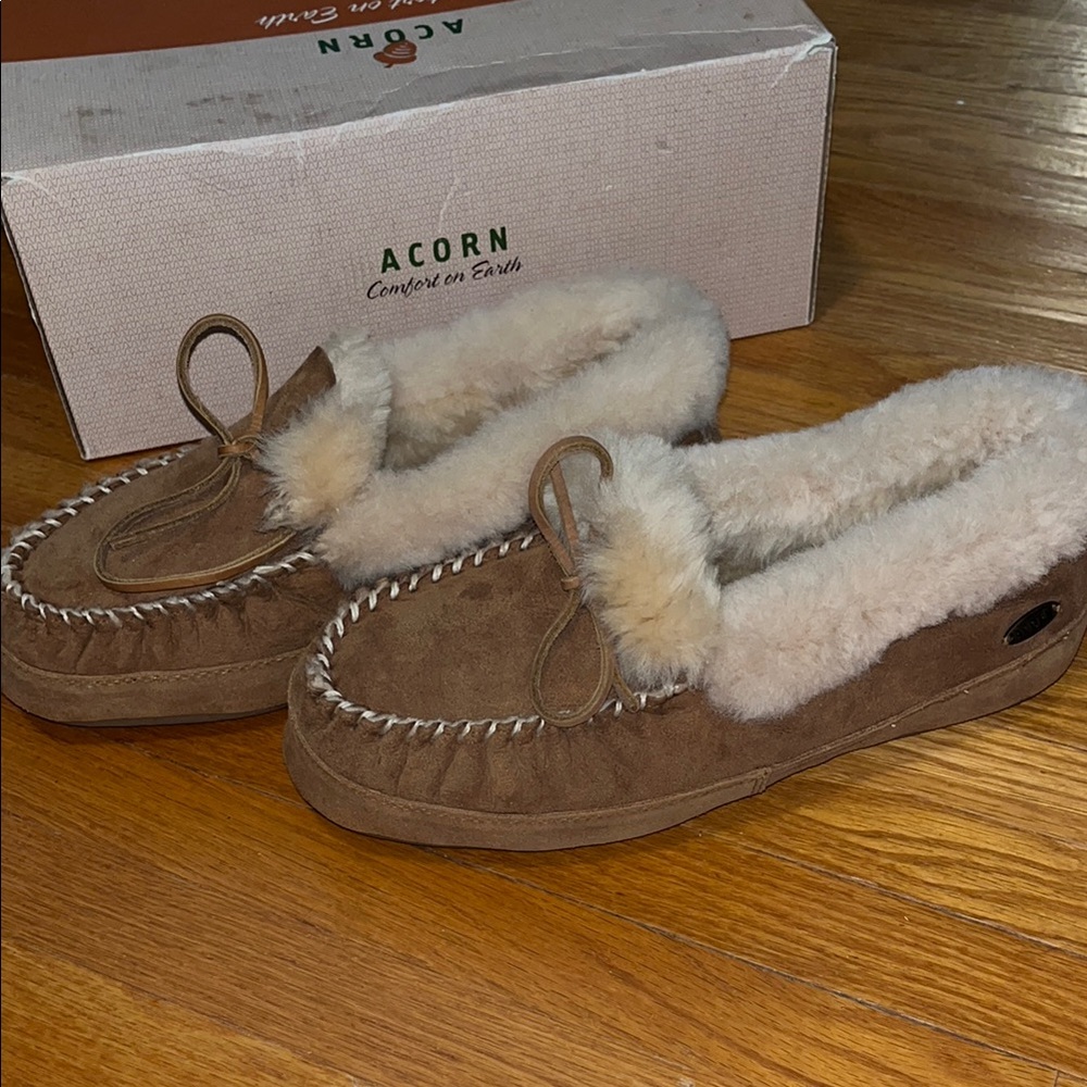 Acorn Brown Suede Slippers with Cream Fur Lining
